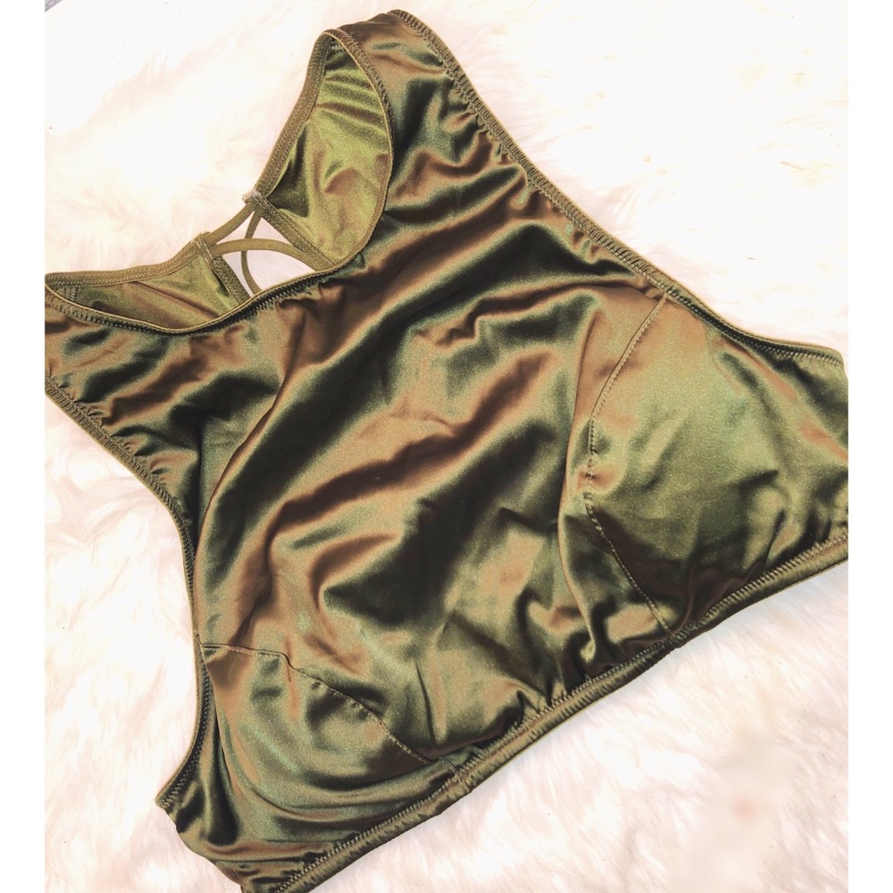 Victoria’s Secret Olive Green Bralette✨LARGE - Picture 2 of 3
